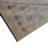 Handgefertigter Teppich Dot Lāl aus Wolle und Kunstseide in Creme mit zarten Fliedertönen, veredelt durch ein modernes Punktmuster, das für zeitlose Eleganz sorgt. Erhältlich in Hamburg und im Onlineshop.