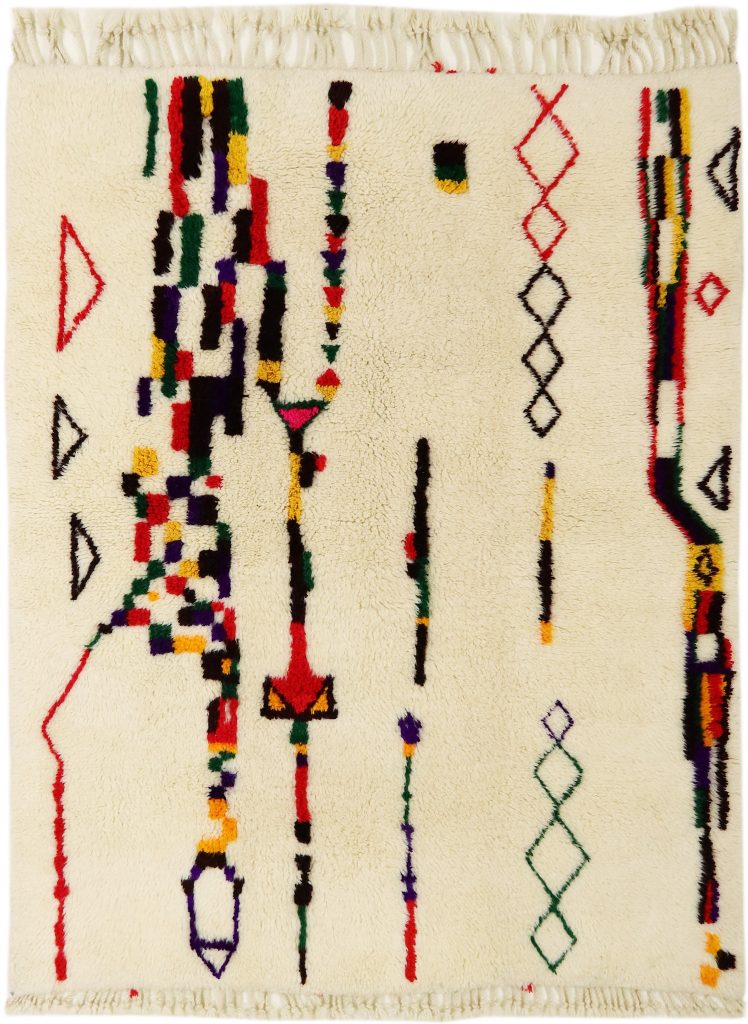 Azilal Berber Teppich handgeknüpft mit buntem Muster. Ethnisches Design, flauschiger Teppich. CremefarbenBeiger Berber Teppiche Hamburg, Berber Teppiche, Middleway Gallery, Online Shop