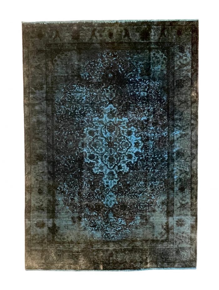 Vintage Teppich Ink – handgefertigt mit kunstvoll verblasstem Muster in tiefem Schwarzblau für einen eleganten, zeitlosen Look. Erhältlich in Hamburg Middleway Gallery und im Onlineshop.