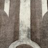Loopline Teppich – Handgefertigter Designteppich aus Wolle und Kunstseide mit grafischer Linienführung. Erhältlich in Hamburg Middleway Gallery und im Onlineshop.