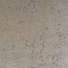 andgefertigter Teppich Noor Glow aus Wolle und Kunstseide in eleganten Creme- und Silbertönen mit dezent schimmerndem, modernem Design. Ideal für luxuriöse Wohnräume.